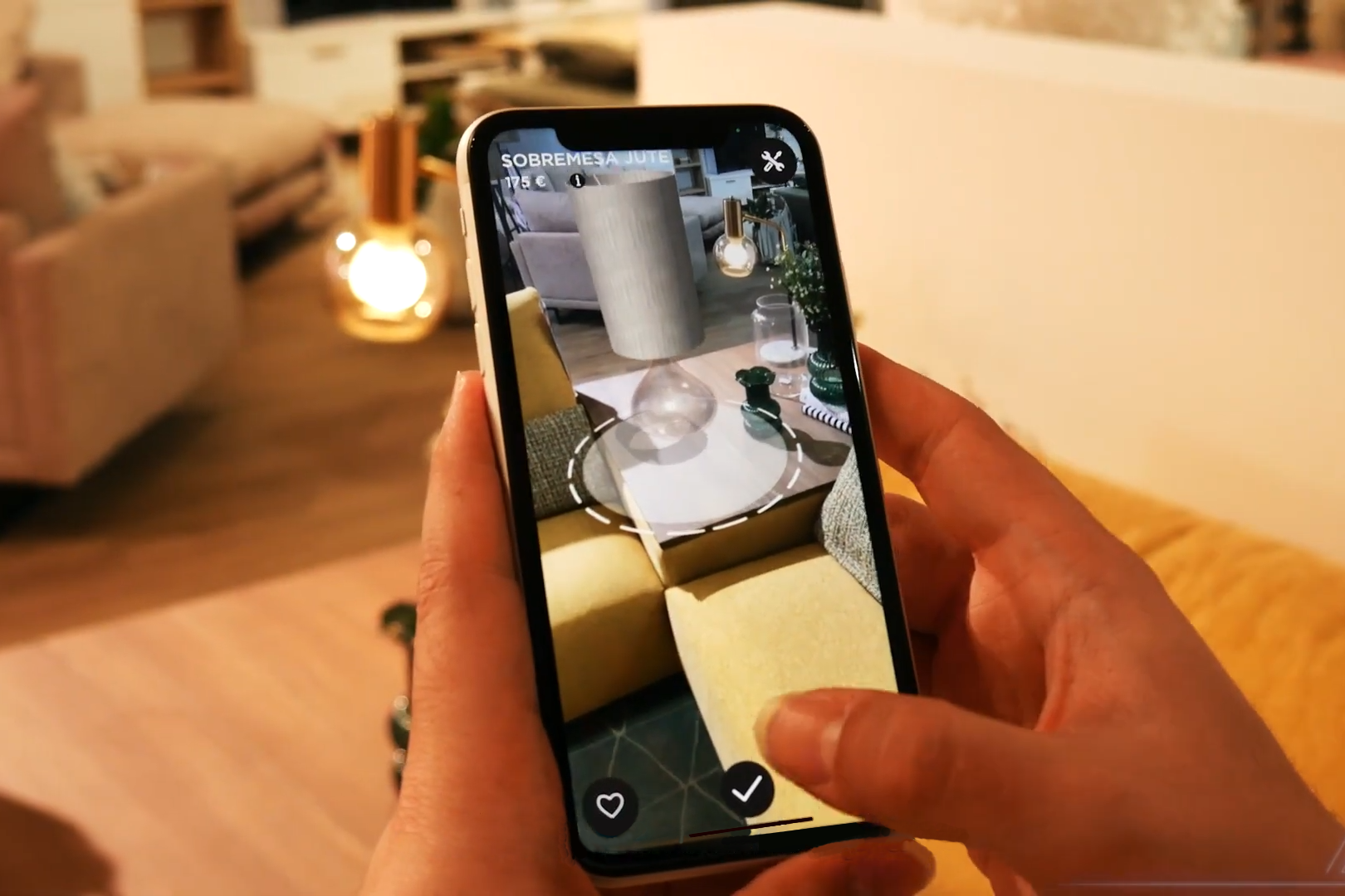 Ejemplo de uso de la realidad aumentada para previsualizar elementos de PLV y muebles en 3D