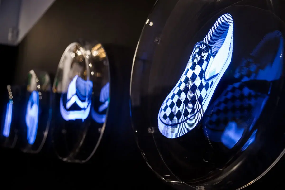 Expositores Holográficos Indoor Ventilador LED