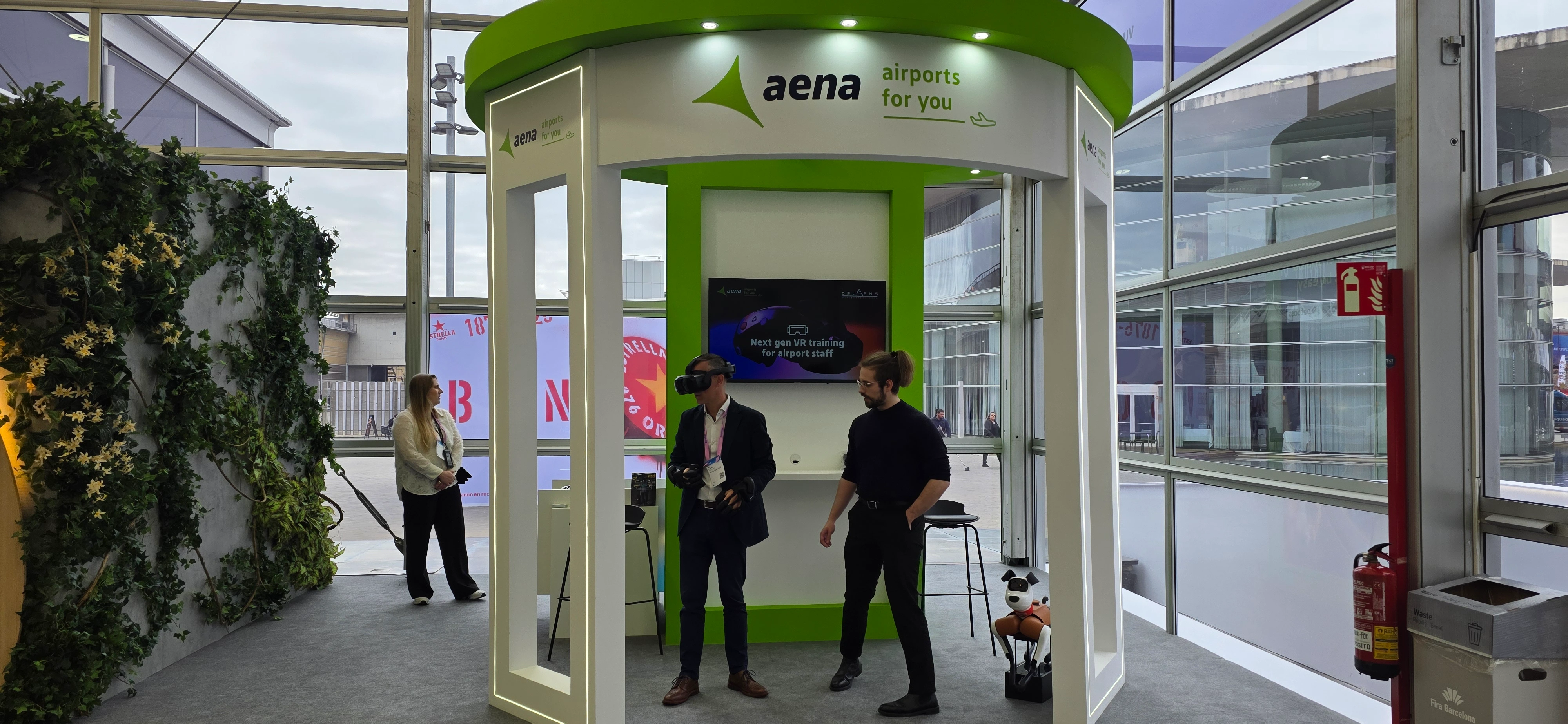 DeuSens at the AENA stand at MWC 2026