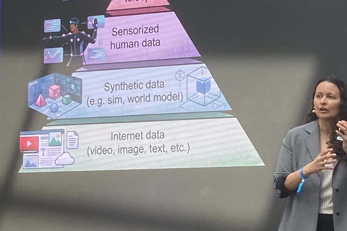 Carolina Parada from Google DeepMind presenting Scalable Learning at MACHINA Summit 2026